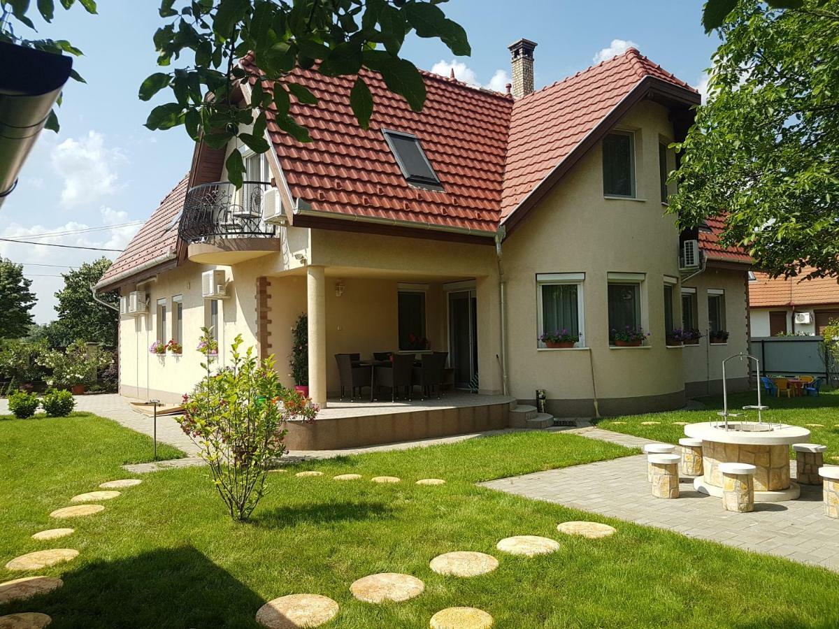 Villa Bellanova Hajdúszoboszló Eksteriør billede
